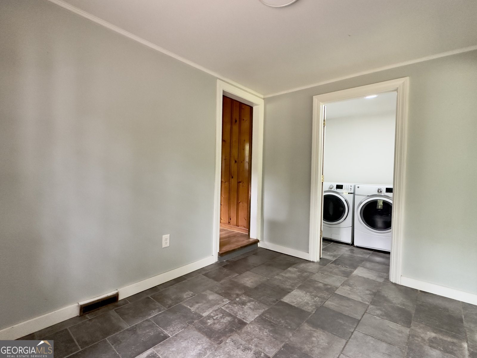 4 Walton Way Rome - 34