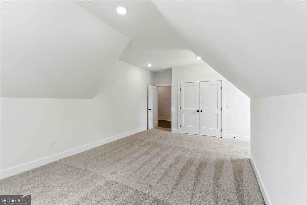 7 Rushden Way Rome - 34