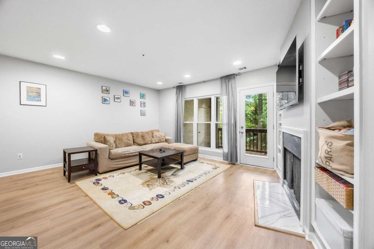 472 Sherman Way Decatur - 10