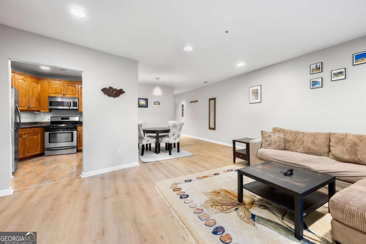 472 Sherman Way Decatur - 12