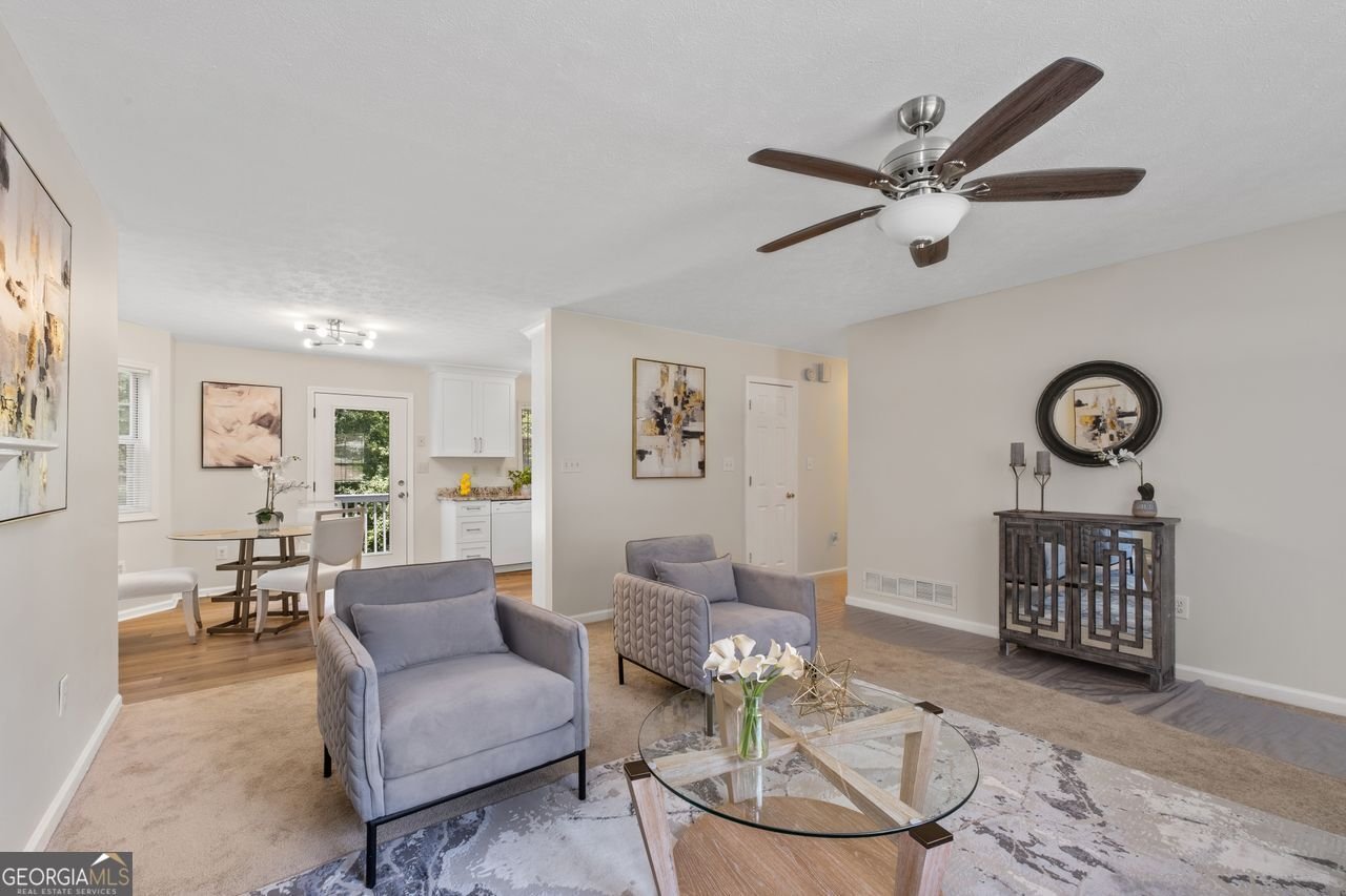 1668 INDEPENDENCE Drive Douglasville - 10