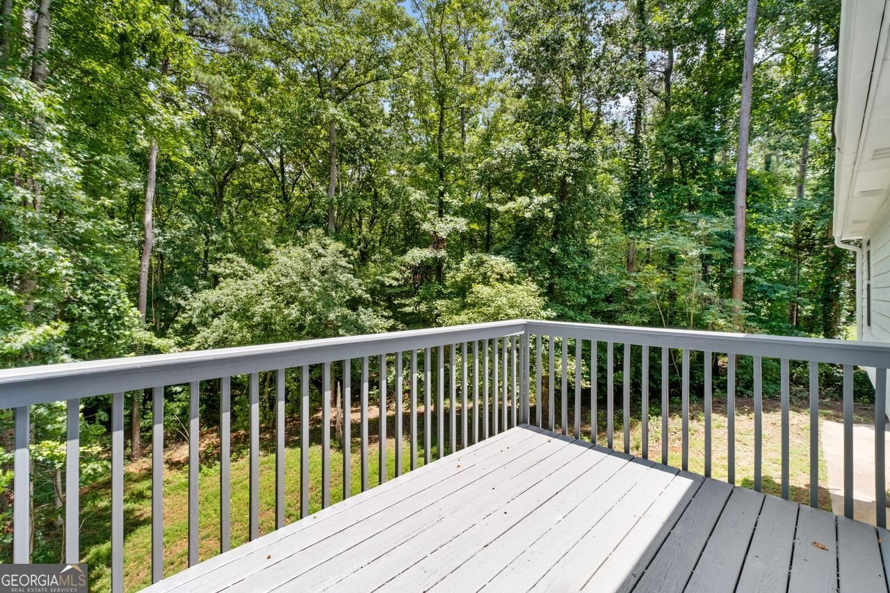 1668 INDEPENDENCE Drive Douglasville - 15