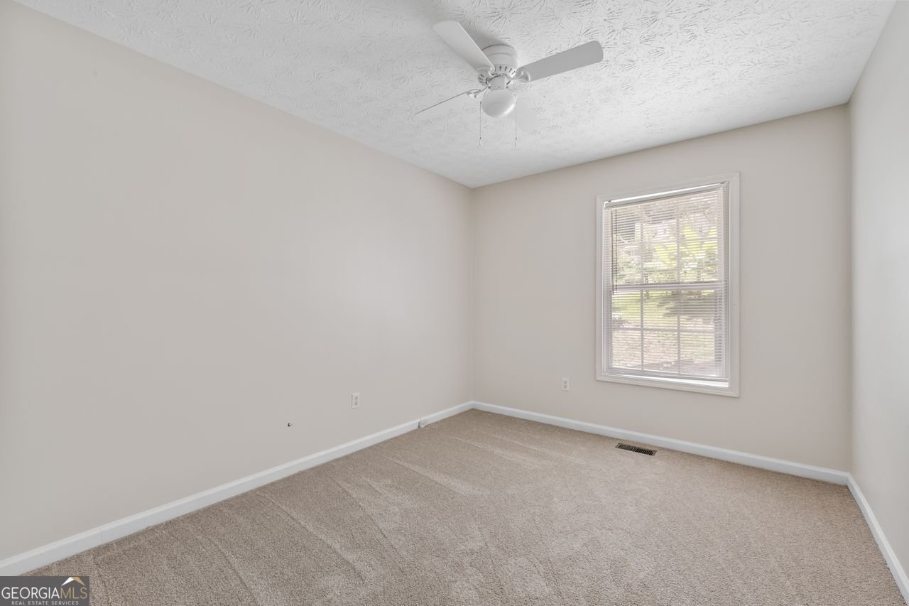 1668 INDEPENDENCE Drive Douglasville - 20