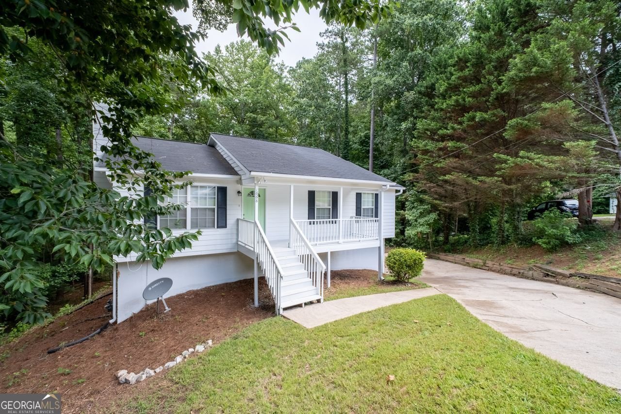 1668 INDEPENDENCE Drive Douglasville - 4