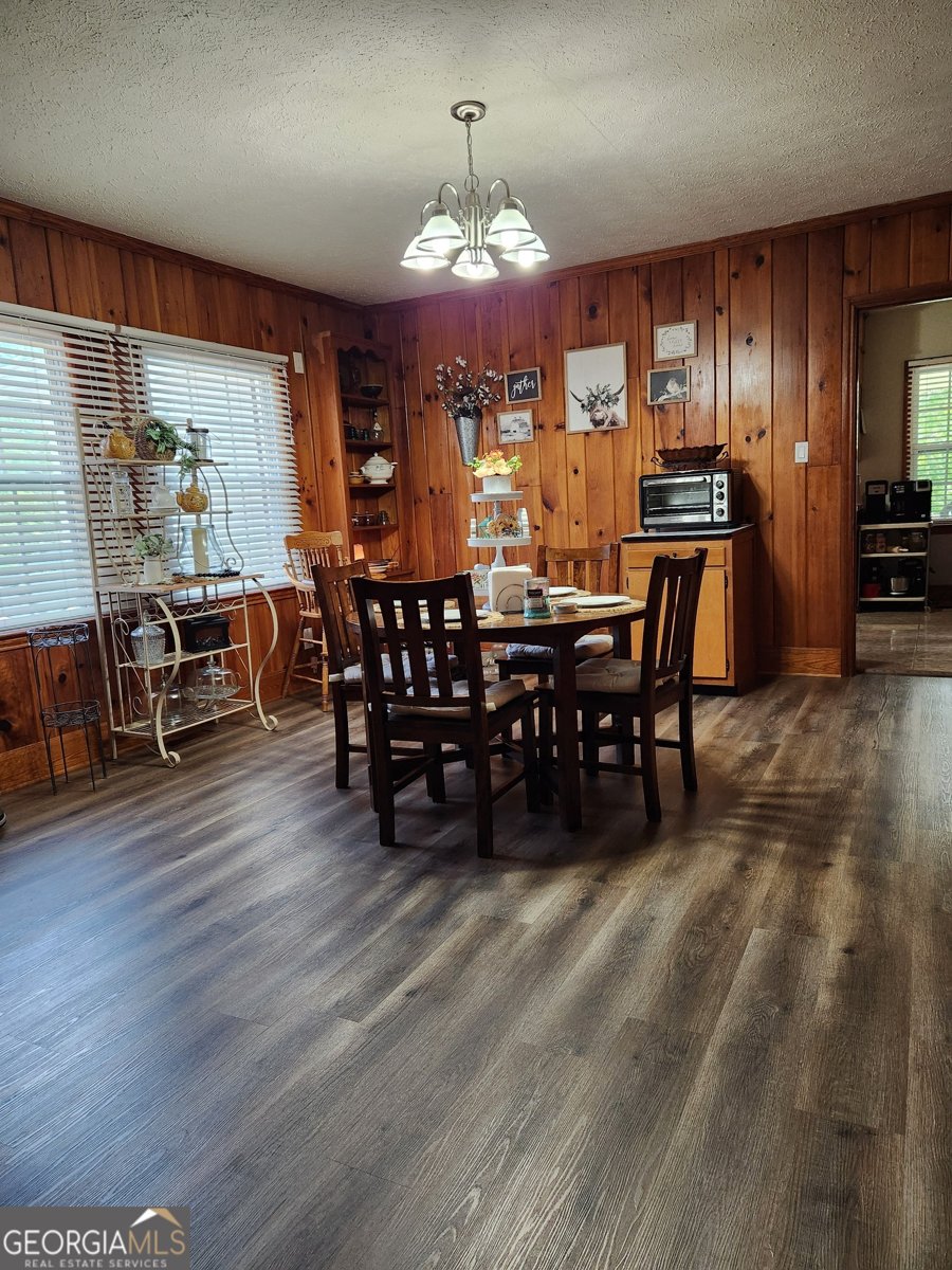 617 College Street Bowdon - 20
