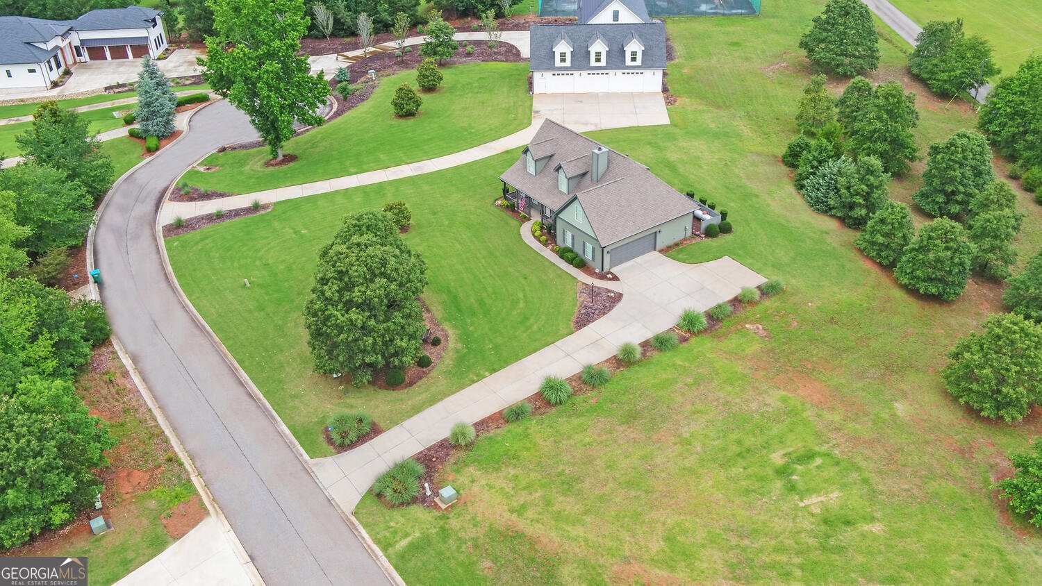 60 Villa Courts Hartwell - 40