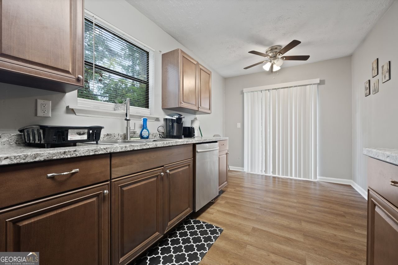 4064 PANOLA WOODS Drive Stonecrest - 12