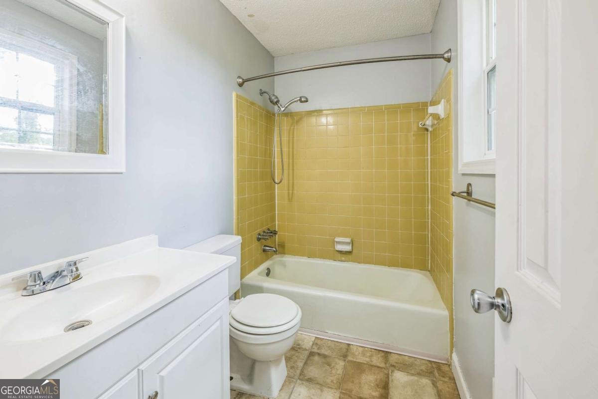 4572 Colonial Road Augusta - 18