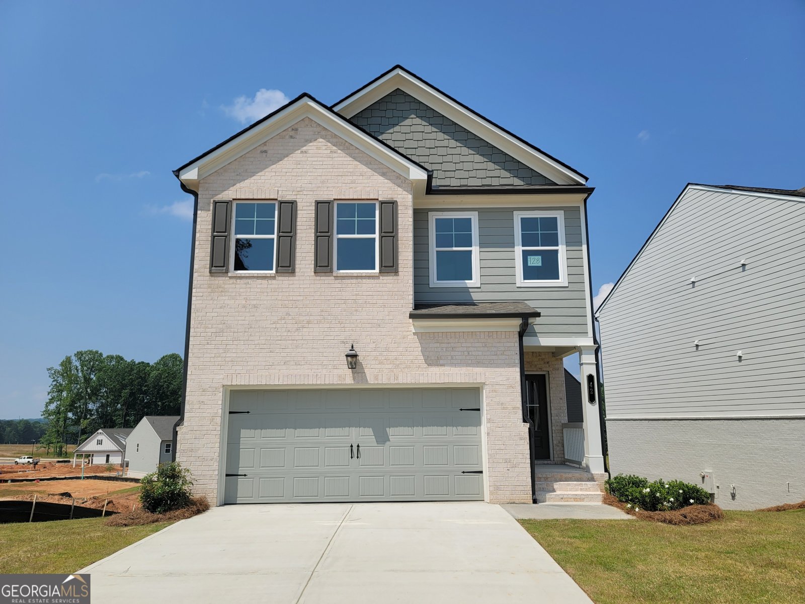 42 Avian Way Auburn - 1