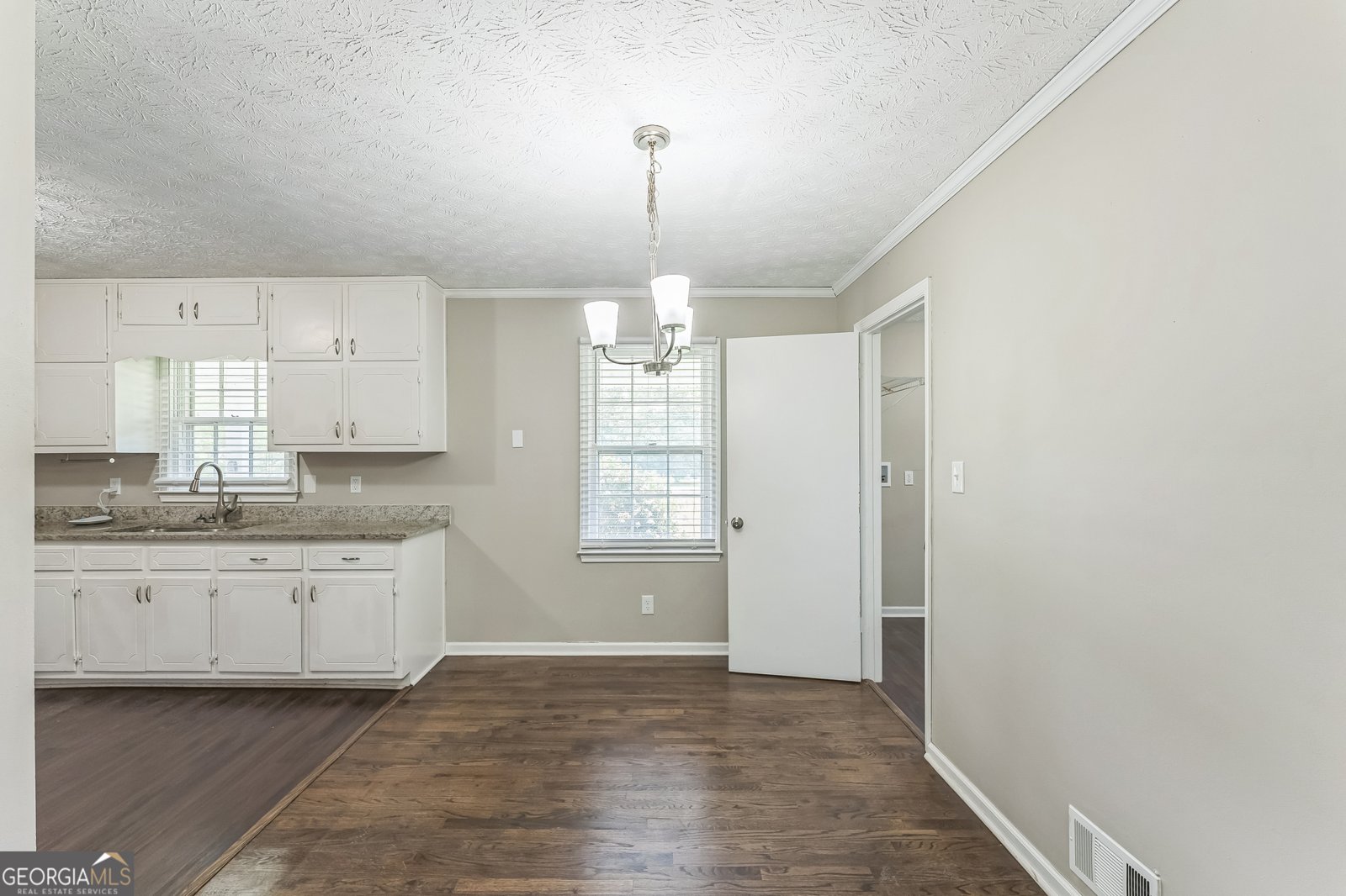 195 Southmoor Circle Stockbridge - 15