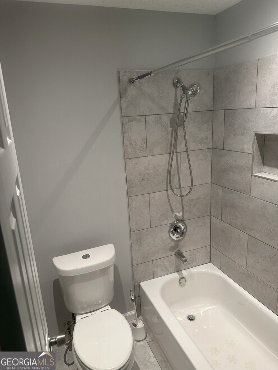 6884 Shangrila Way Riverdale - 16