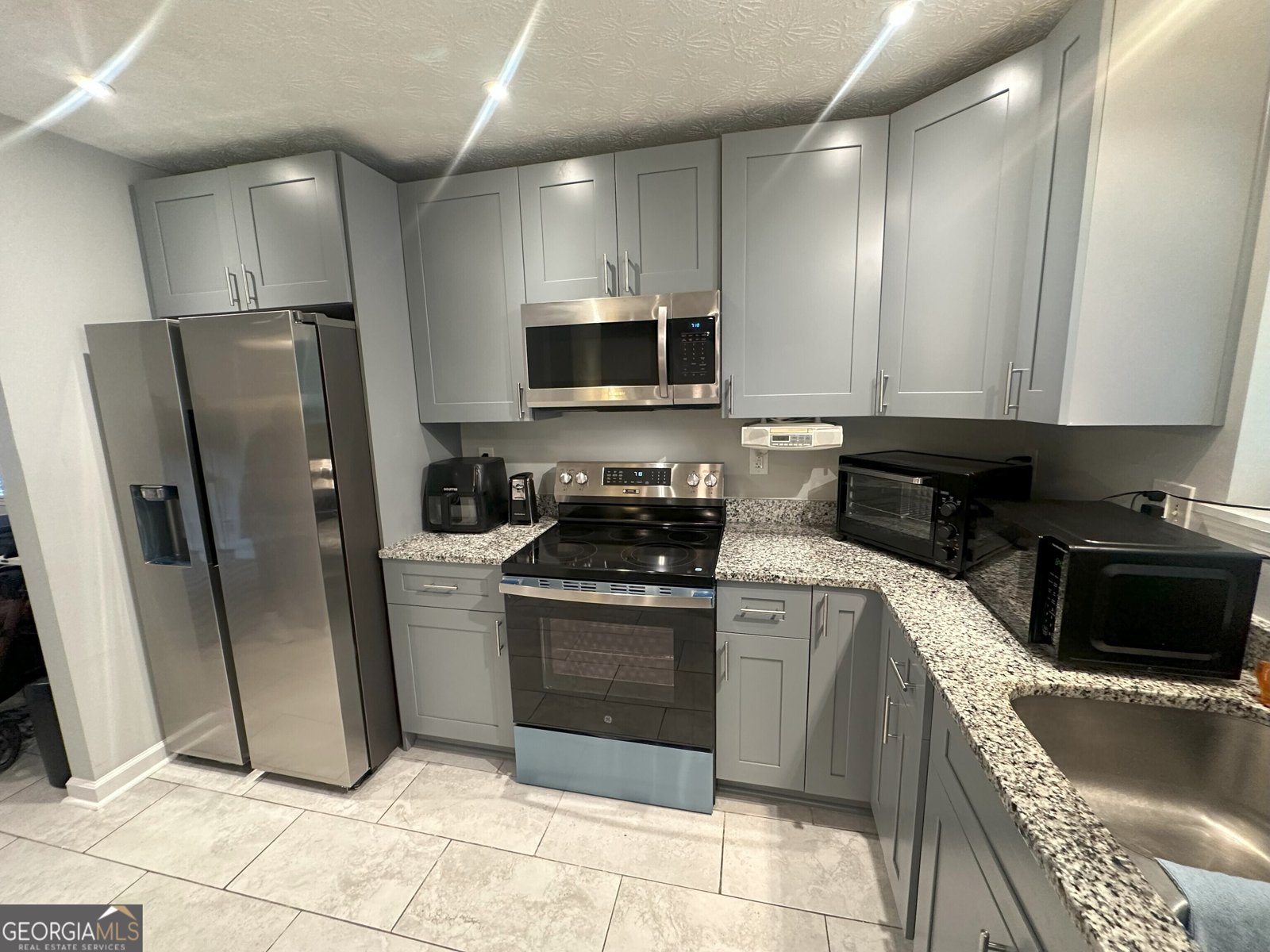 6884 Shangrila Way Riverdale - 4
