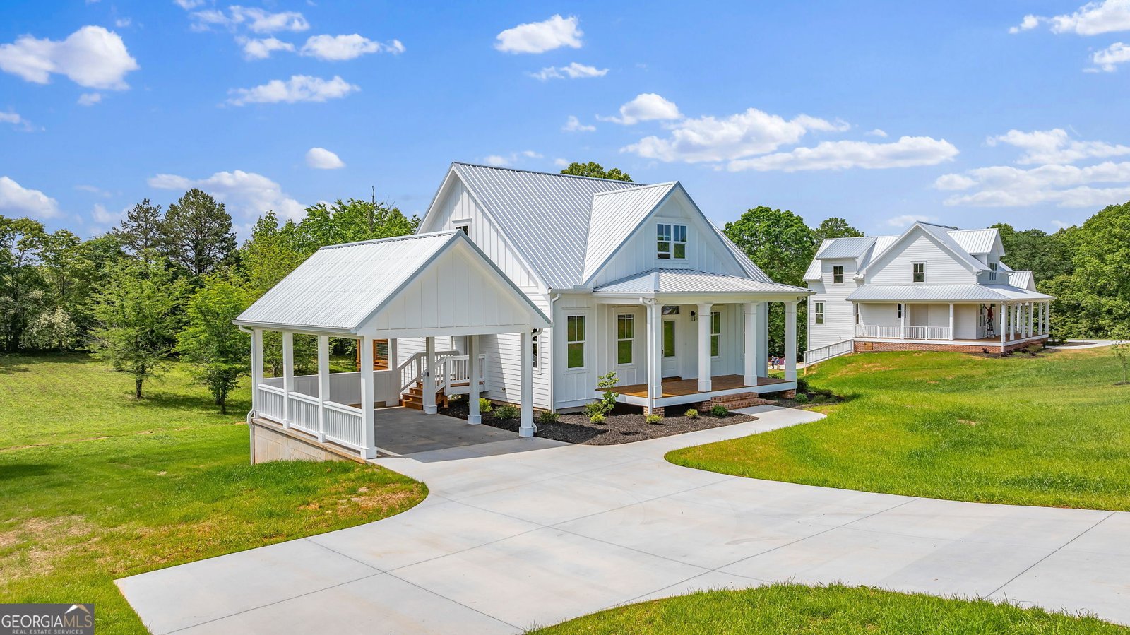 397 Roper Drive Clarkesville - 43
