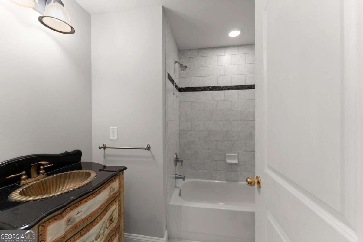 4777 Destitute Way Gainesville - 76
