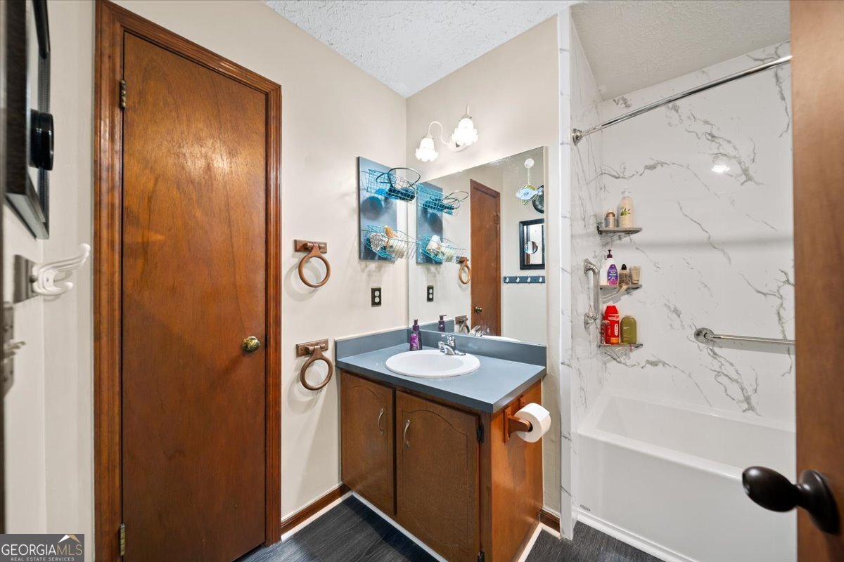 1880 Doefield Street Canton - 22