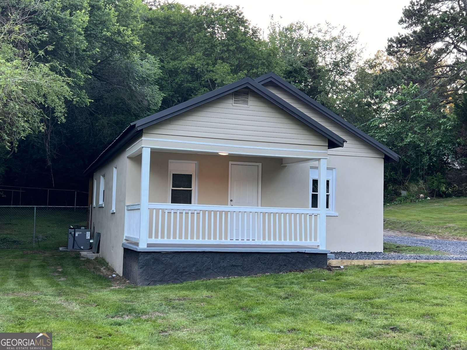 823 Schmidt Rossville - 1