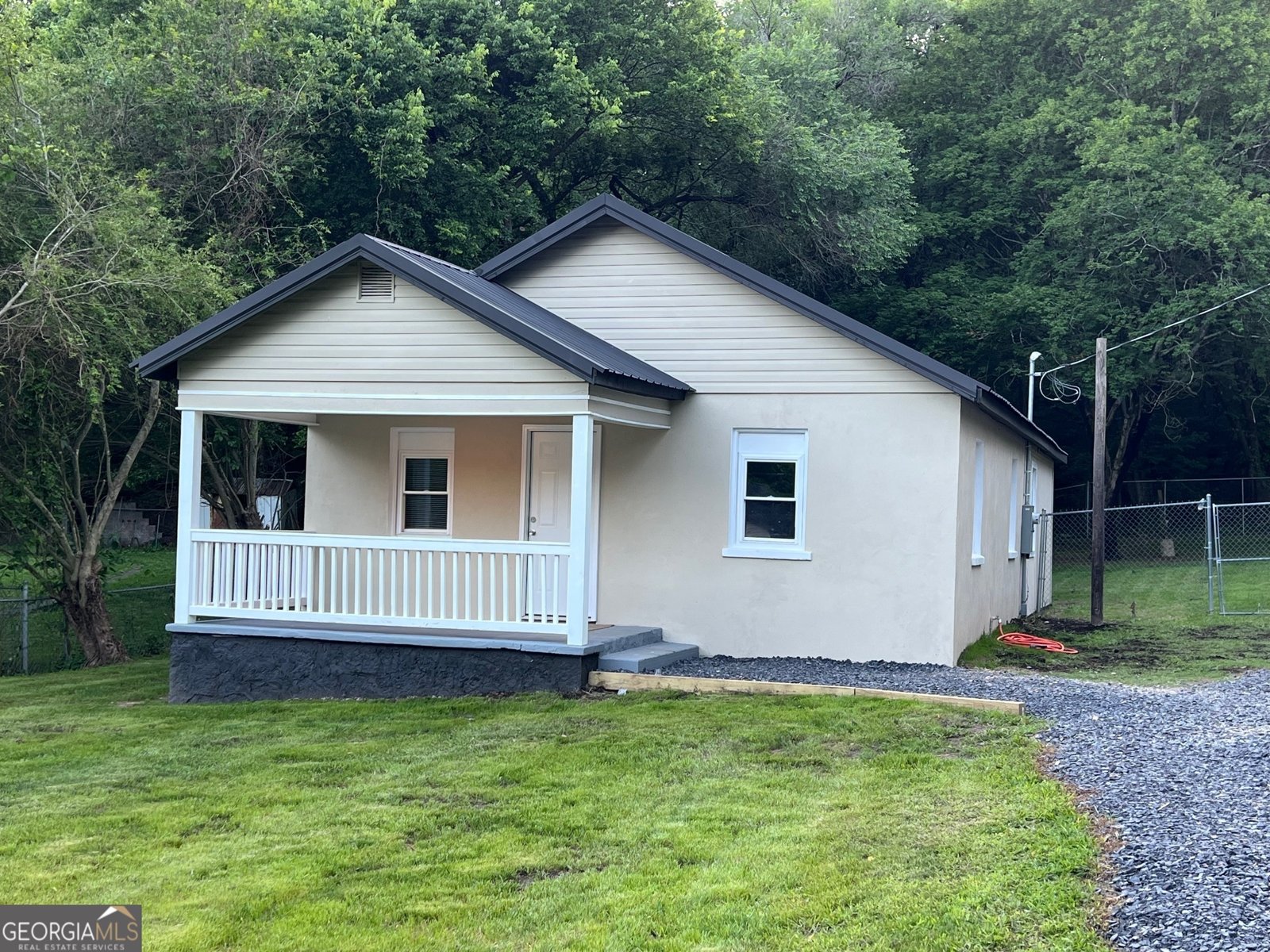 823 Schmidt Rossville - 2