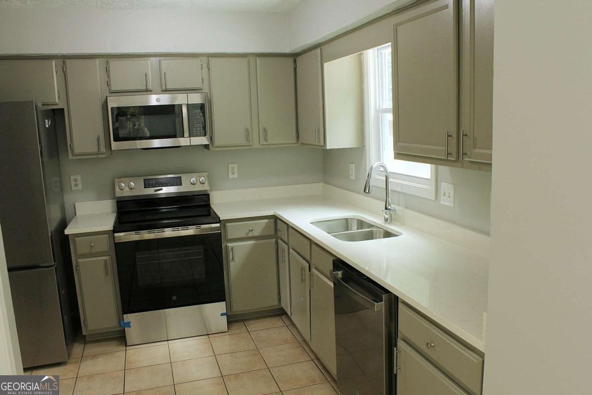 3858 TRENTON Drive Snellville - 13