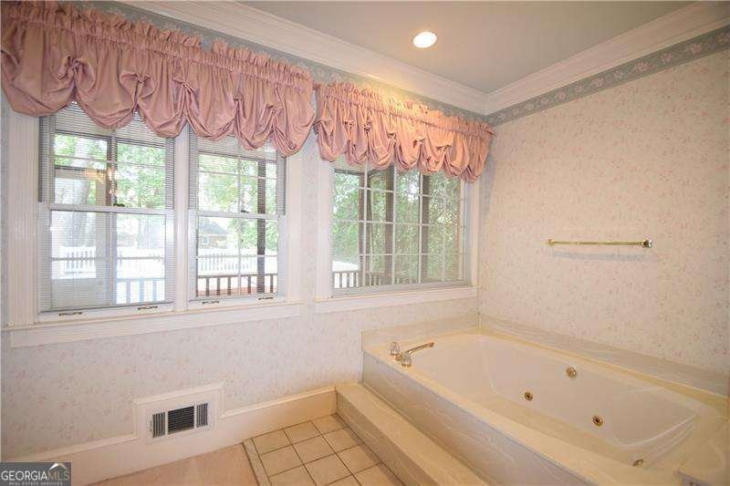 830 CRAMAC Drive Lawrenceville - 28