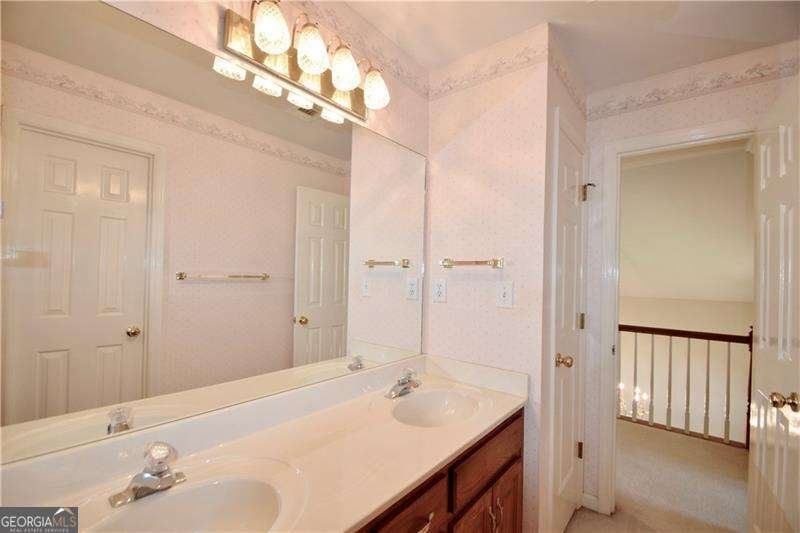 830 CRAMAC Drive Lawrenceville - 33