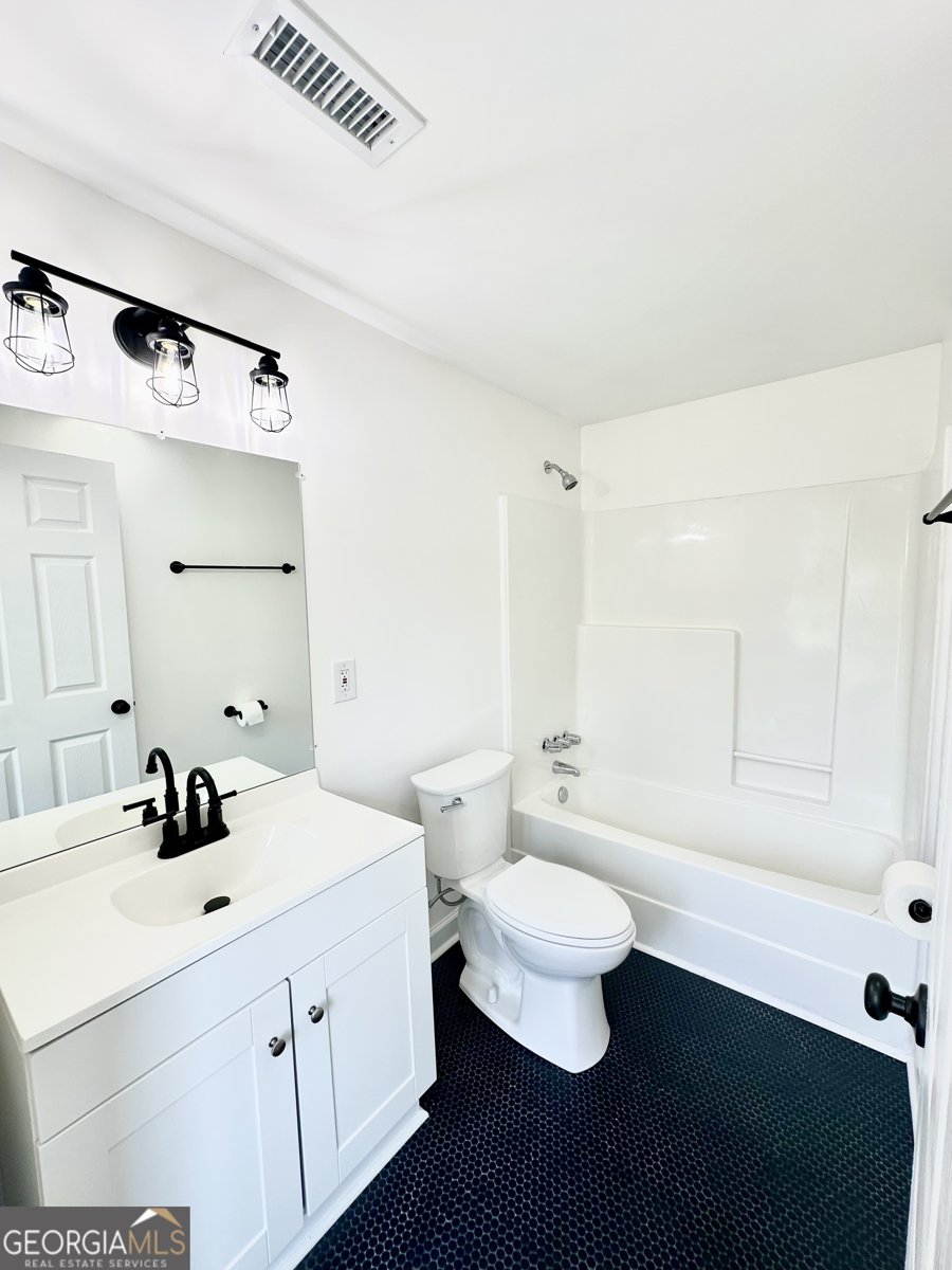 300 Charlton Street Rome - 16
