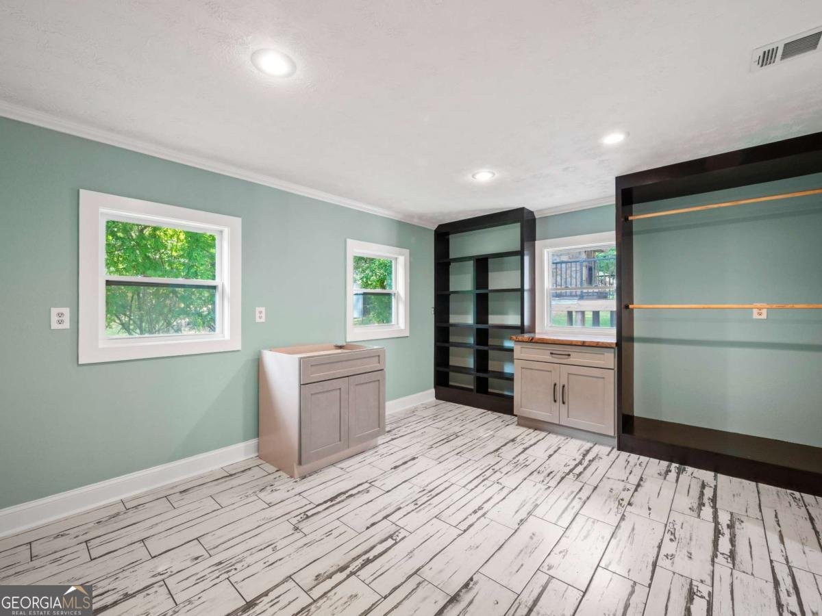 5209 Byers Road Gainesville - 25