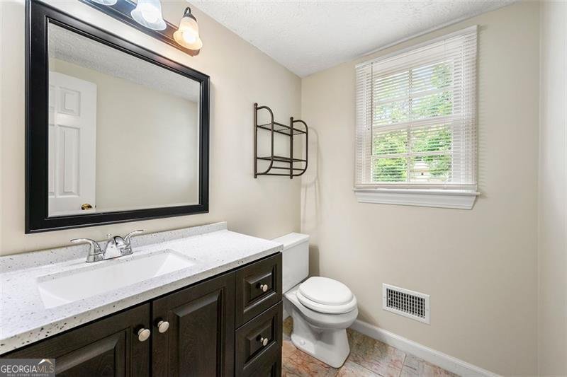 6553 PARKSIDE Way Tucker - 12