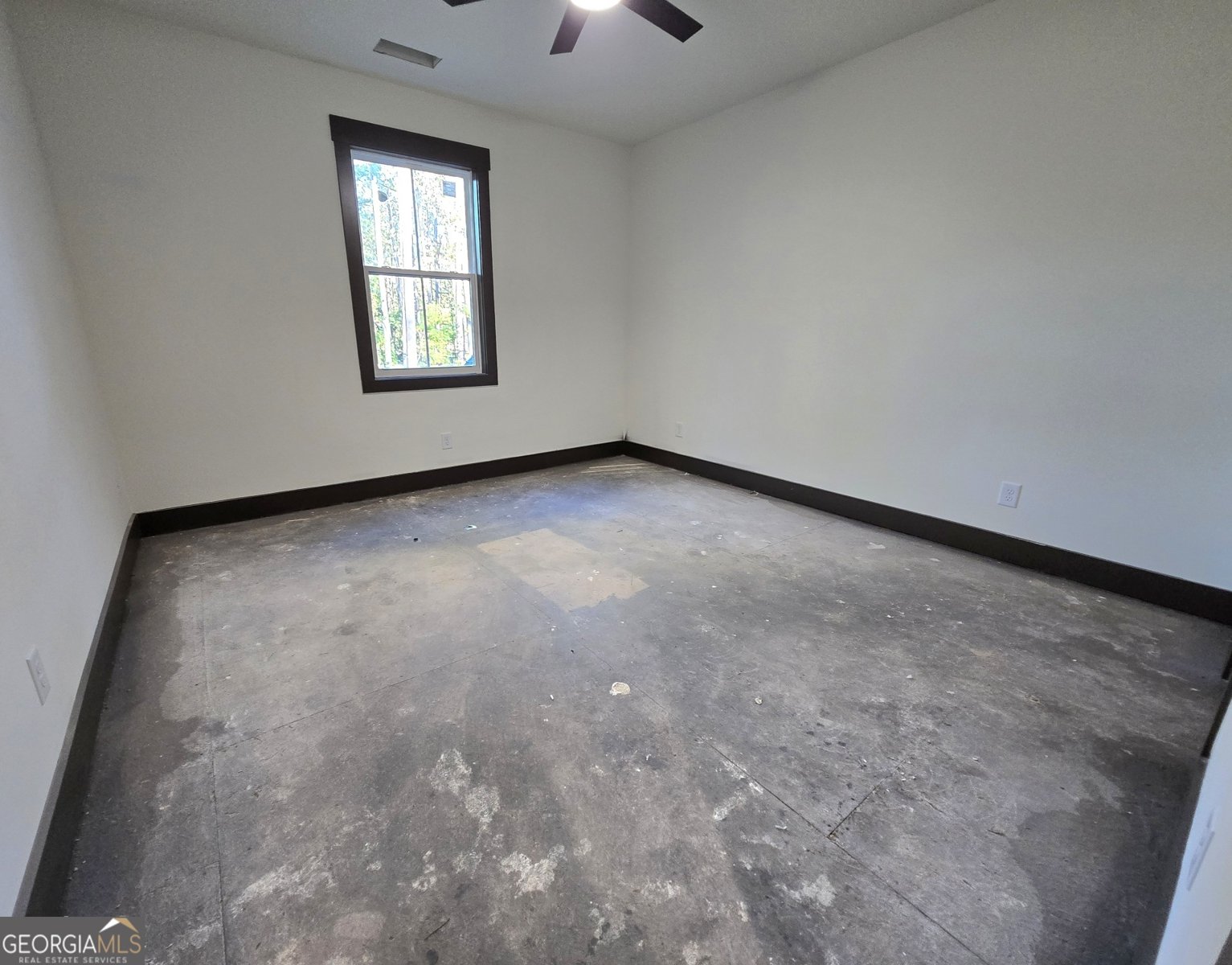 2043 Fischer Road Sharpsburg - 43