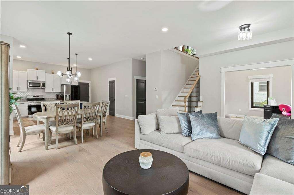 1521 Sylvan Road Atlanta - 11