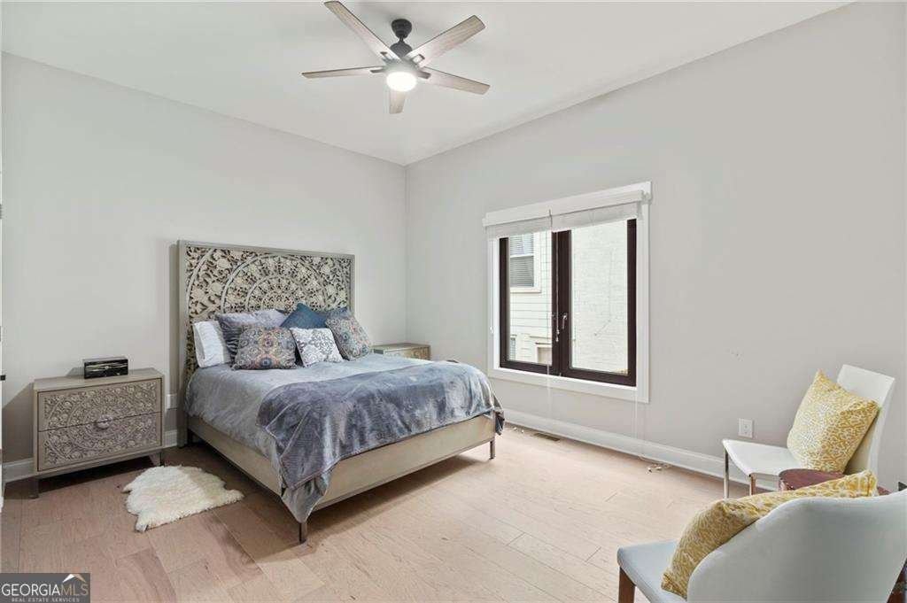 1521 Sylvan Road Atlanta - 27