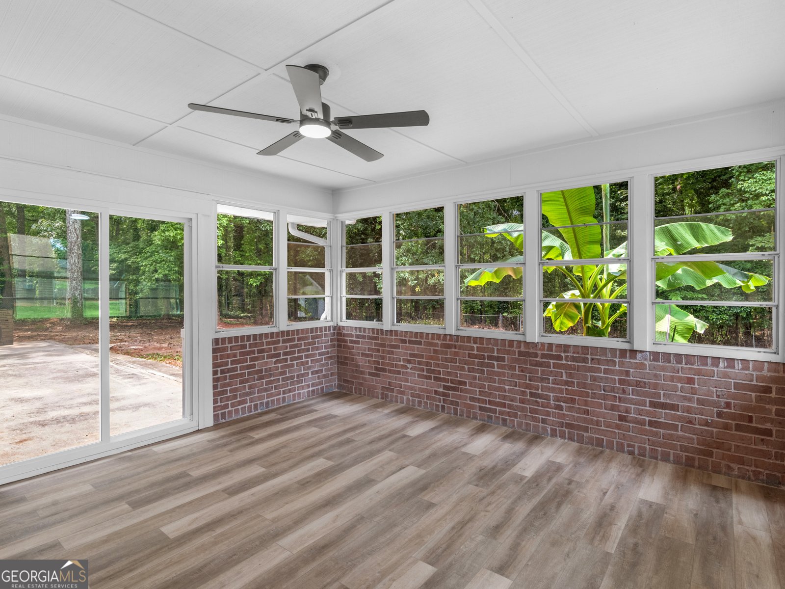 90 Country Roads Circle Stockbridge - 32
