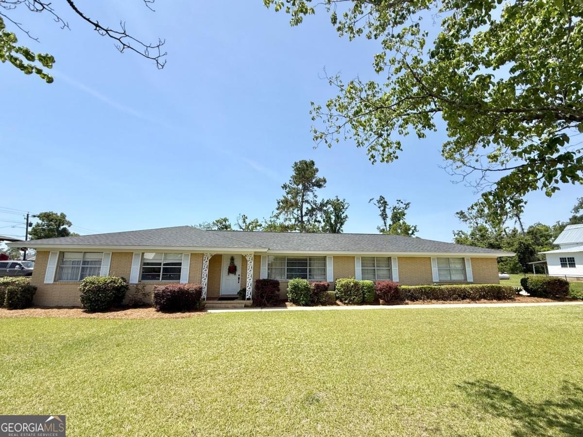 21 Pine Street Hazlehurst - 1