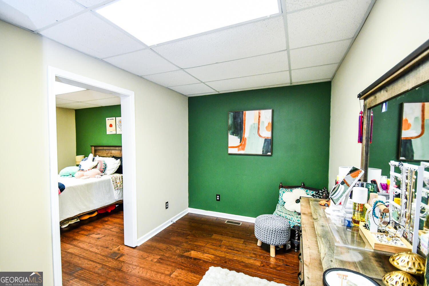 4742 4742 Thunder River Drive Gainesville - 37