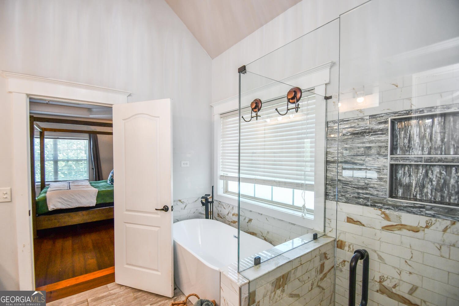 4742 4742 Thunder River Drive Gainesville - 67