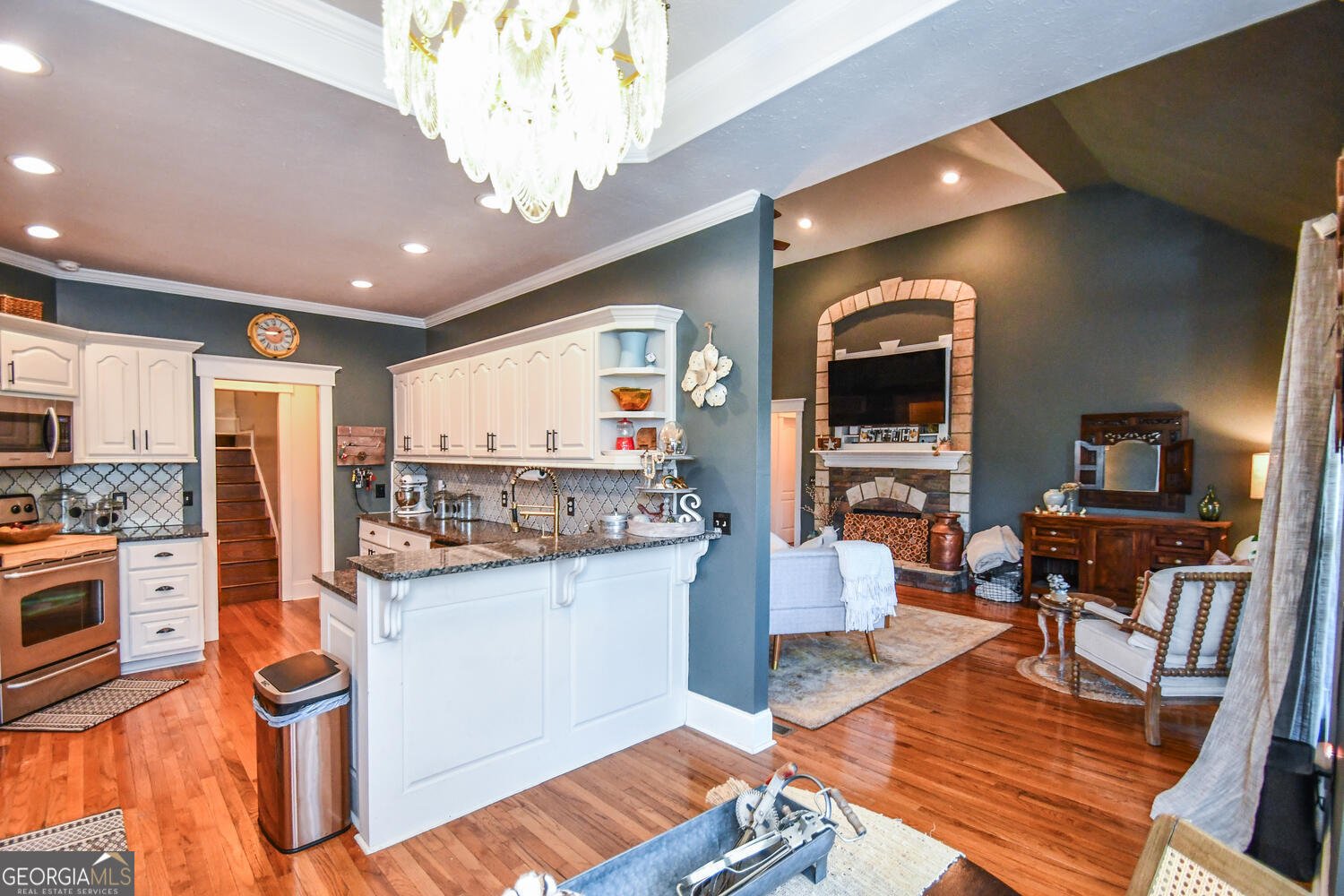 4742 4742 Thunder River Drive Gainesville - 85