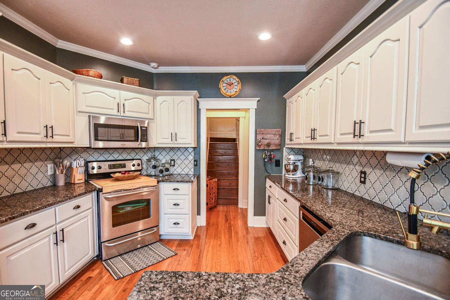 4742 4742 Thunder River Drive Gainesville - 86