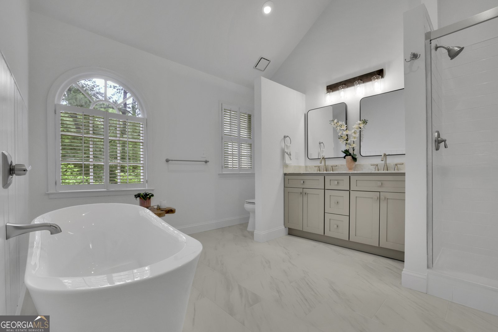 305 River Glen Drive Roswell - 16