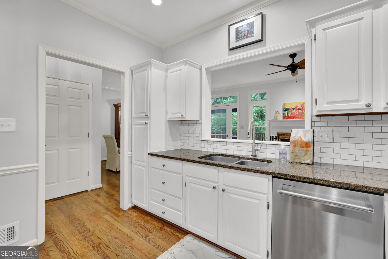 305 River Glen Drive Roswell - 7