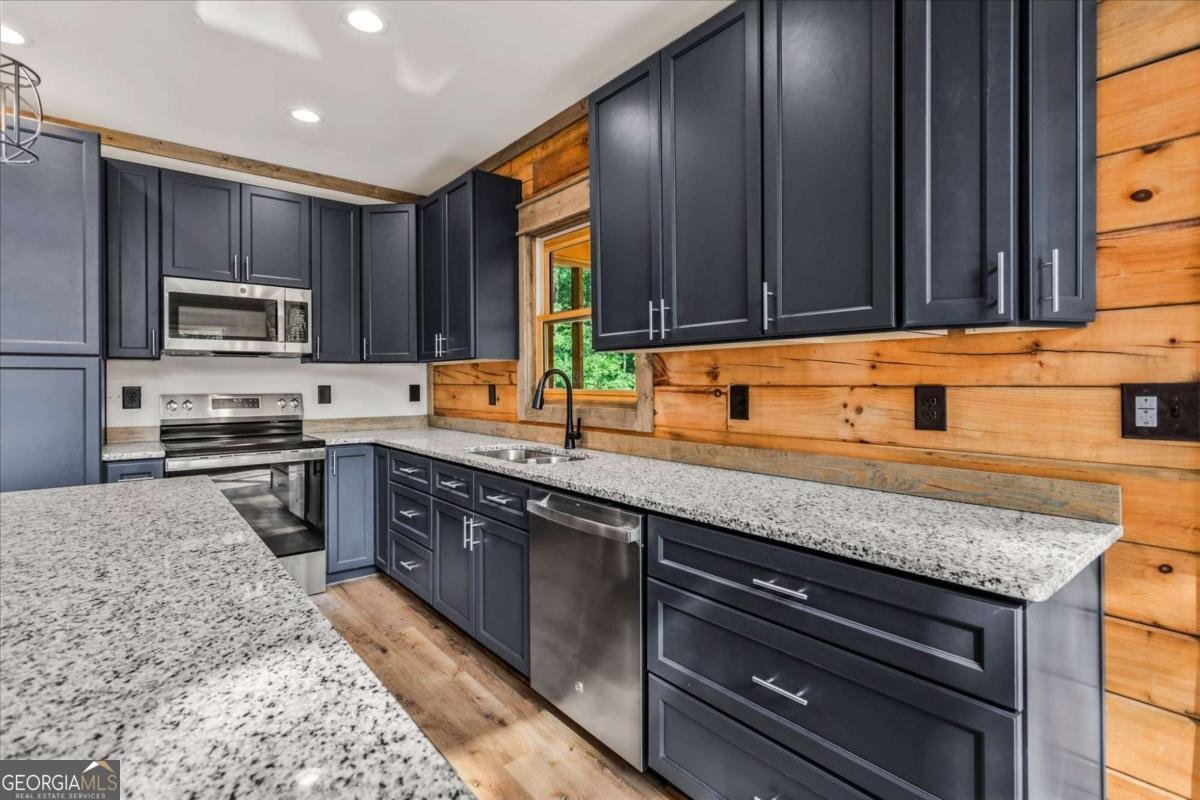1725 Cherokee Gold Trail Ball Ground - 21
