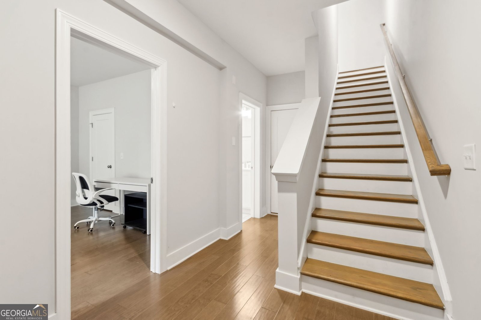 2734 Bell Drive Smyrna - 43