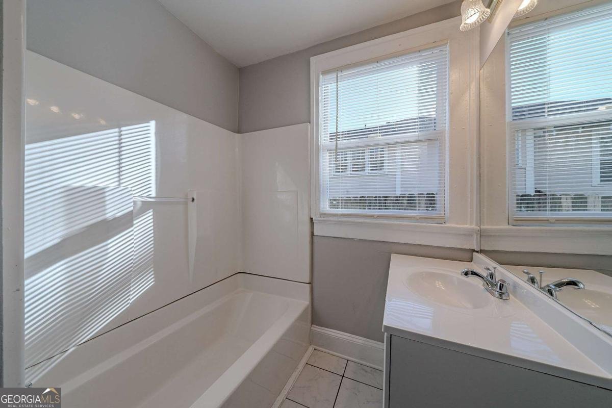 1453 Graham Street Atlanta - 28