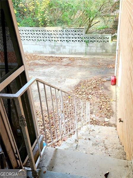 1723 FORT VALLEY Drive Atlanta - 16