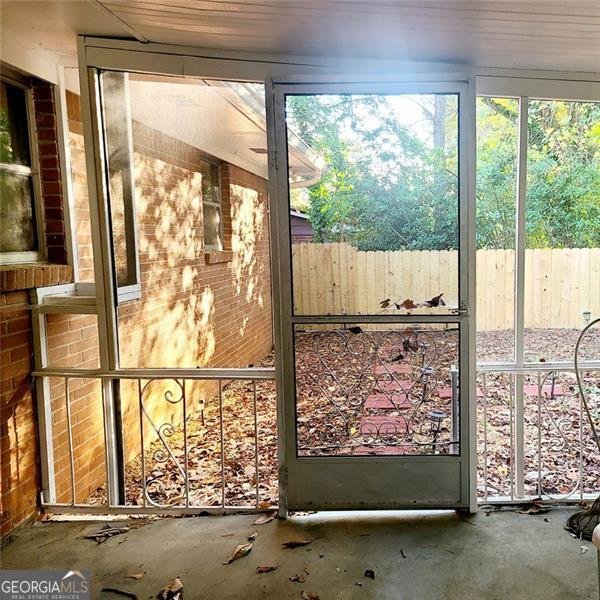 1723 FORT VALLEY Drive Atlanta - 17
