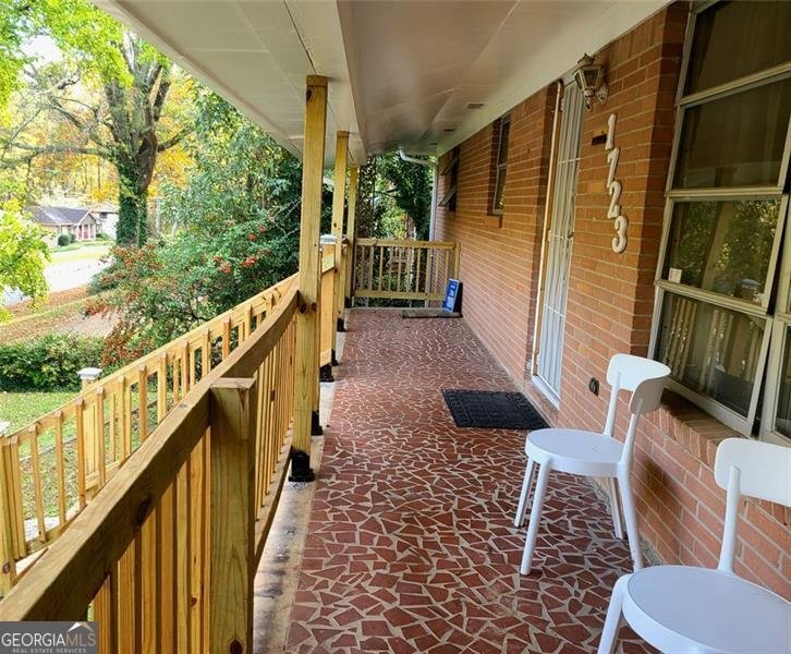 1723 FORT VALLEY Drive Atlanta - 5