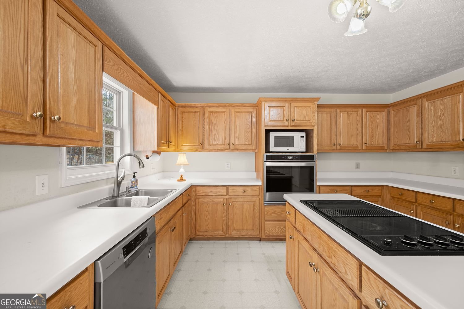 61 Leafview Drive Cleveland - 28
