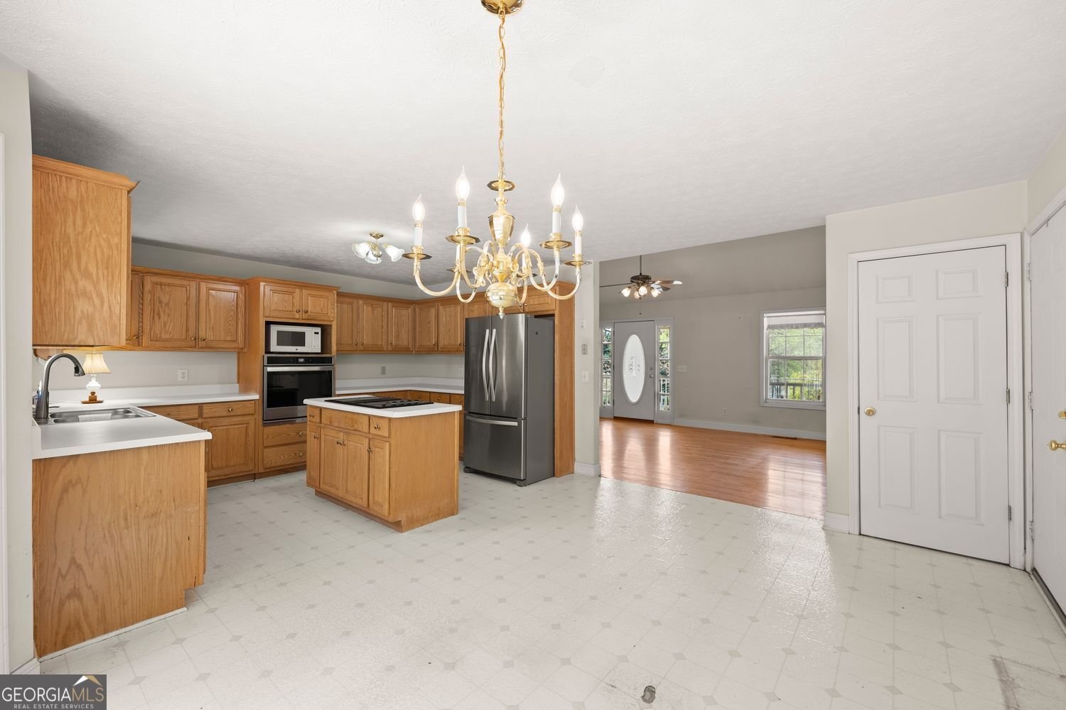 61 Leafview Drive Cleveland - 32