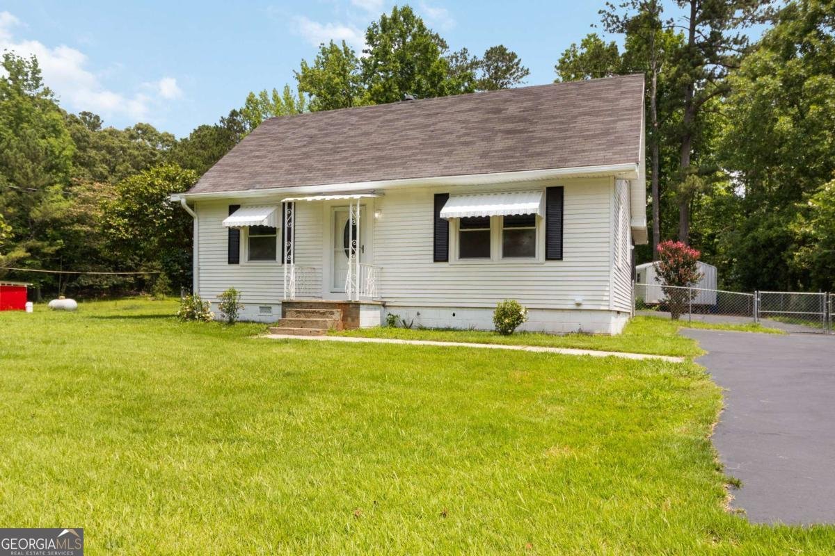 8185 Rivertown Road Fairburn - 1