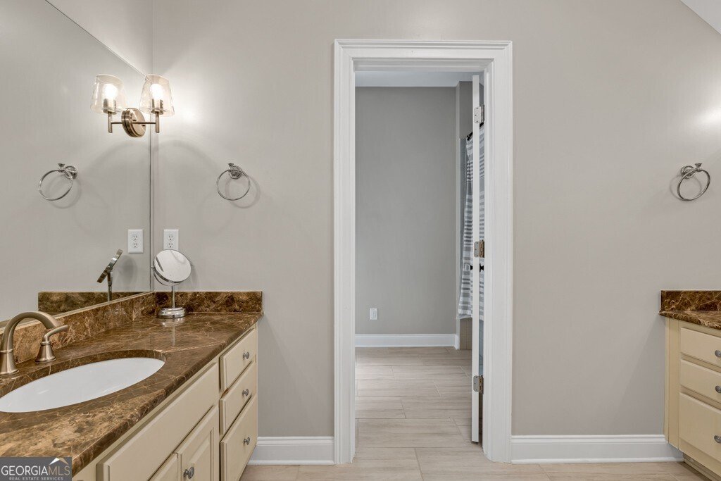 5588 Rhododendron Trail Douglasville - 55