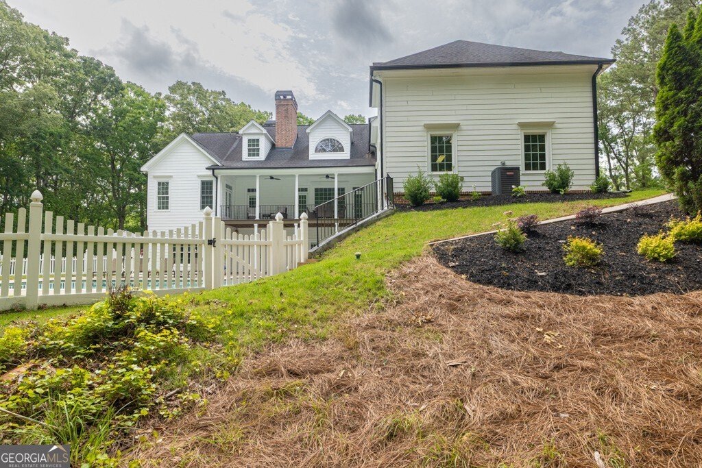 5588 Rhododendron Trail Douglasville - 77