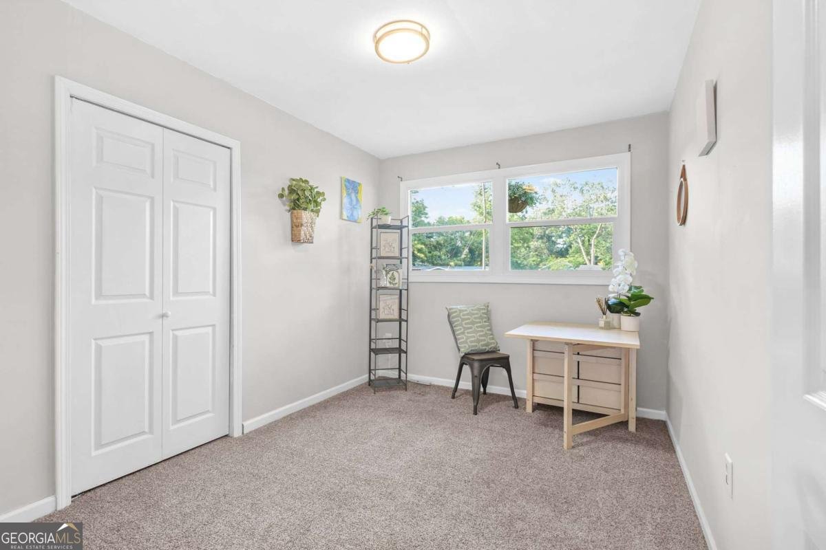 390 Lincoln Place Atlanta - 11